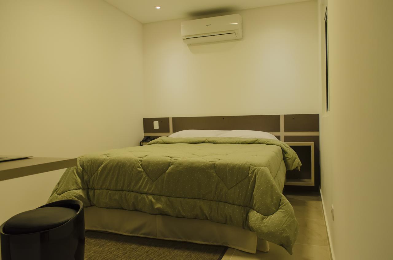 Hotel Hollyster 2*