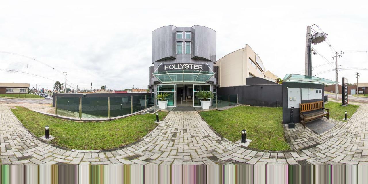 Hollyster