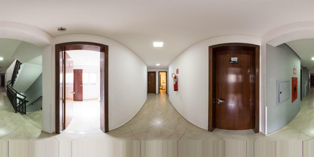 Hotel Hollyster