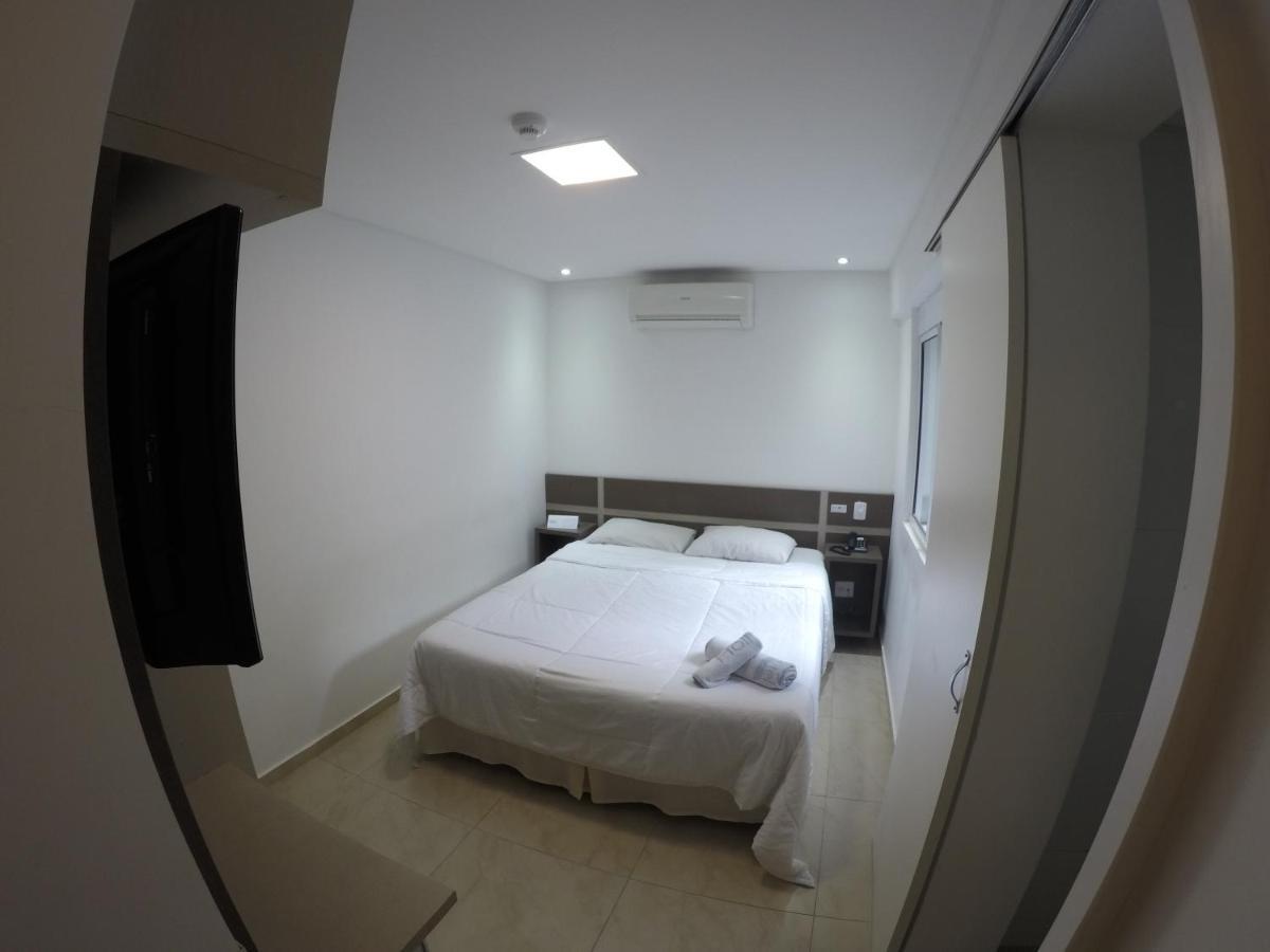 Hotel Hollyster